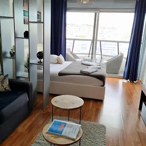 Apartment T1 Prado Chanot 