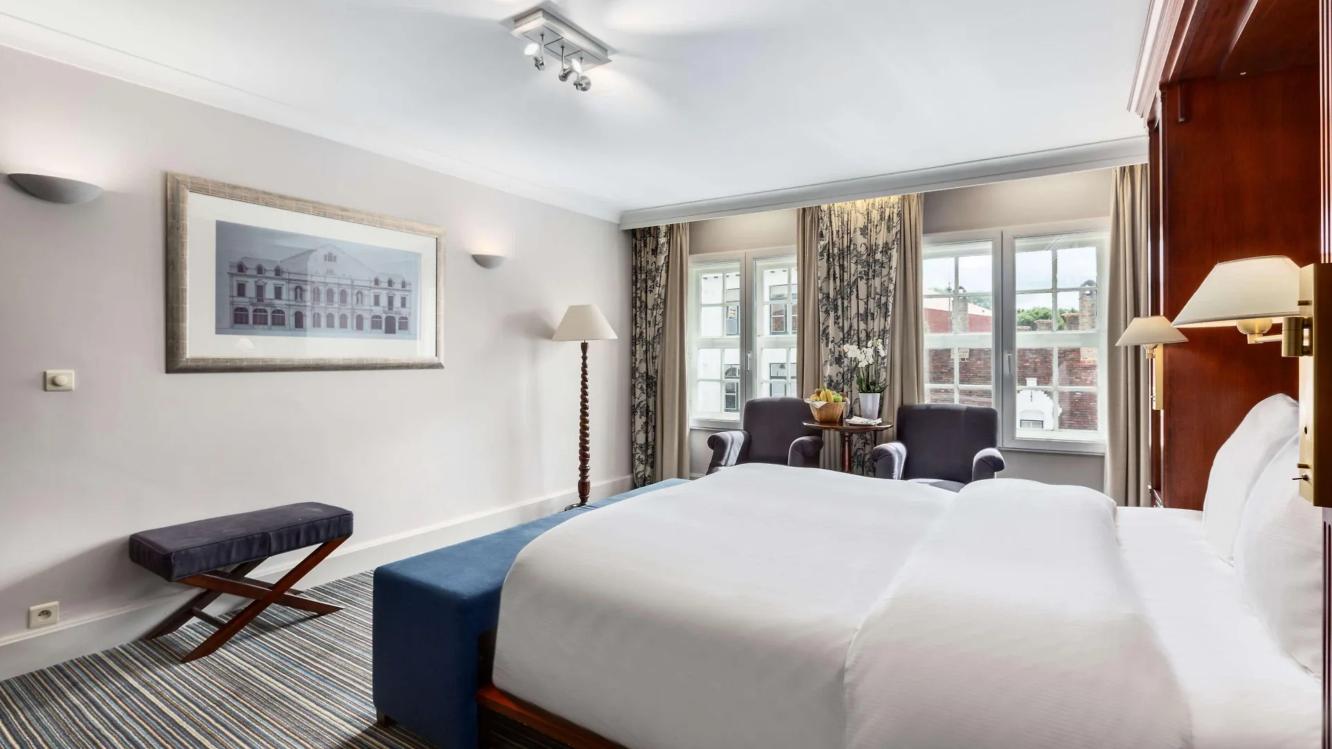 Nh Brugge Otel