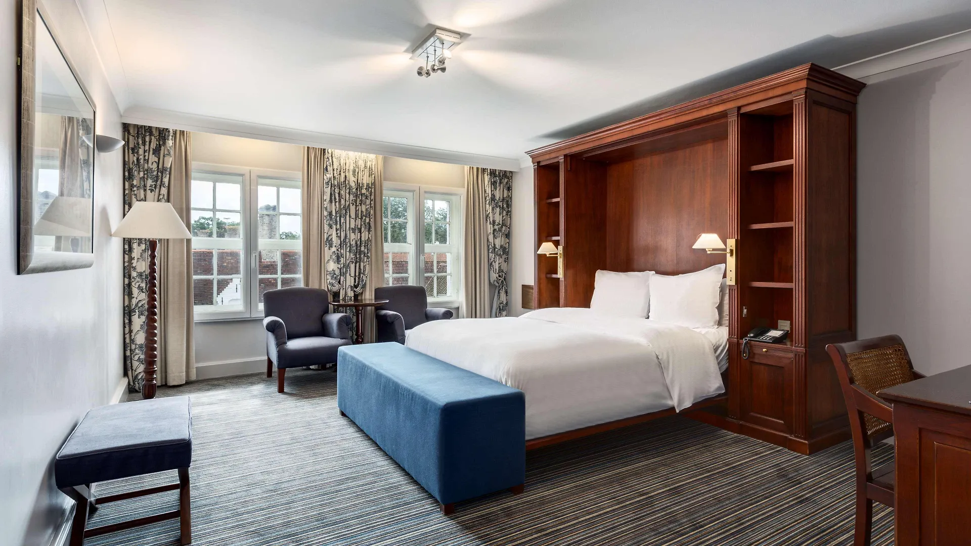 Nh Brugge Otel